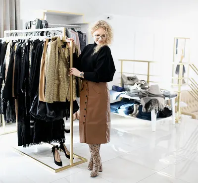 ANGELIKA ZIELIŃSKA - STYLISTKA, TRENER, COACH